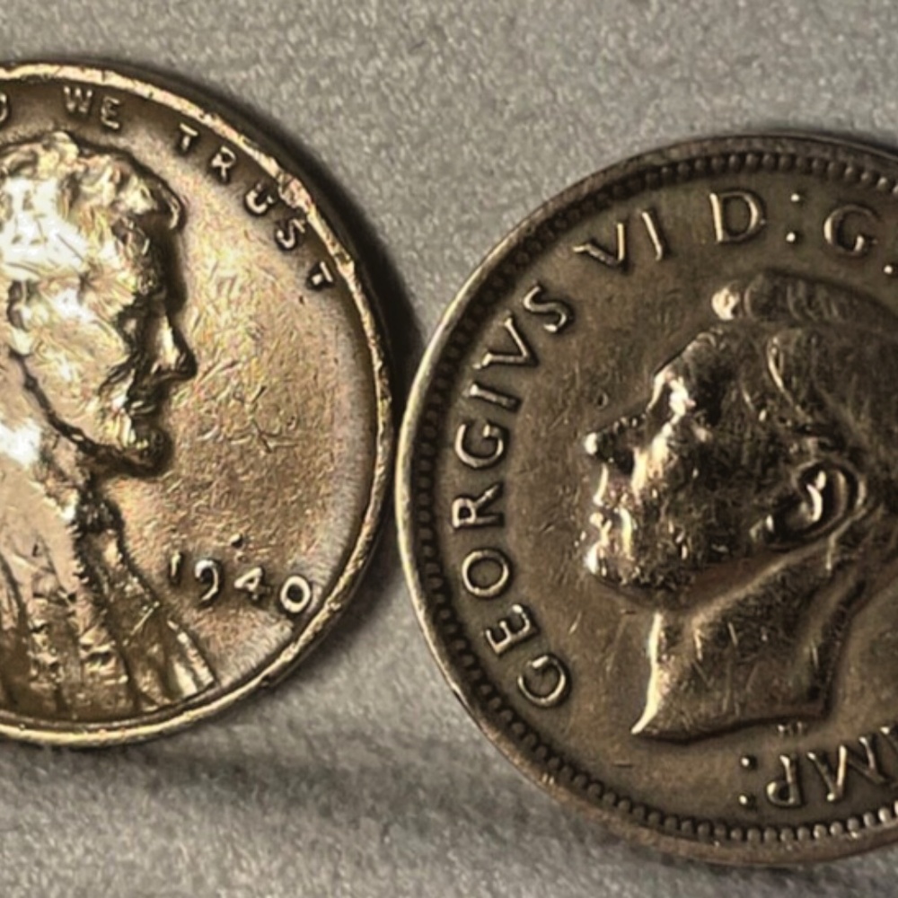 Rare 1940 Canadian Penny {1} and 1940 Lincoln penny {1} Lot of 2 205560705681